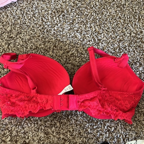 Victoria secret bras - Picture 7 of 8